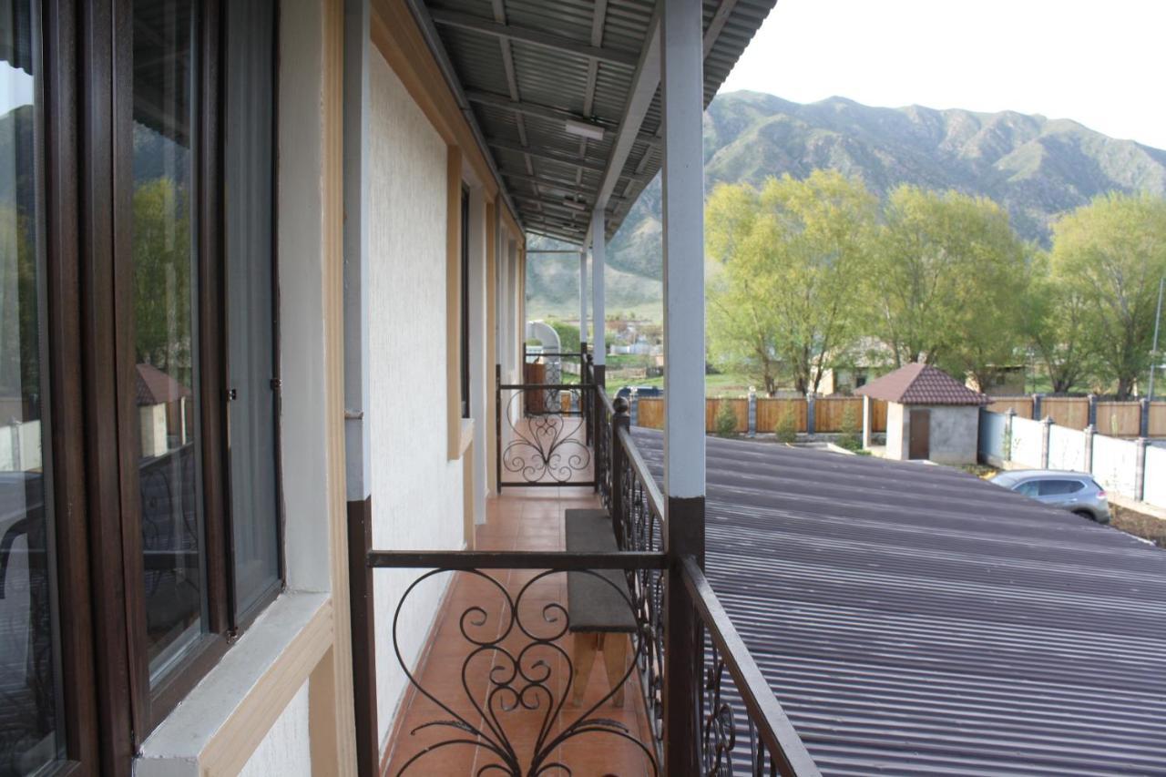 Saty Guest House Exterior photo